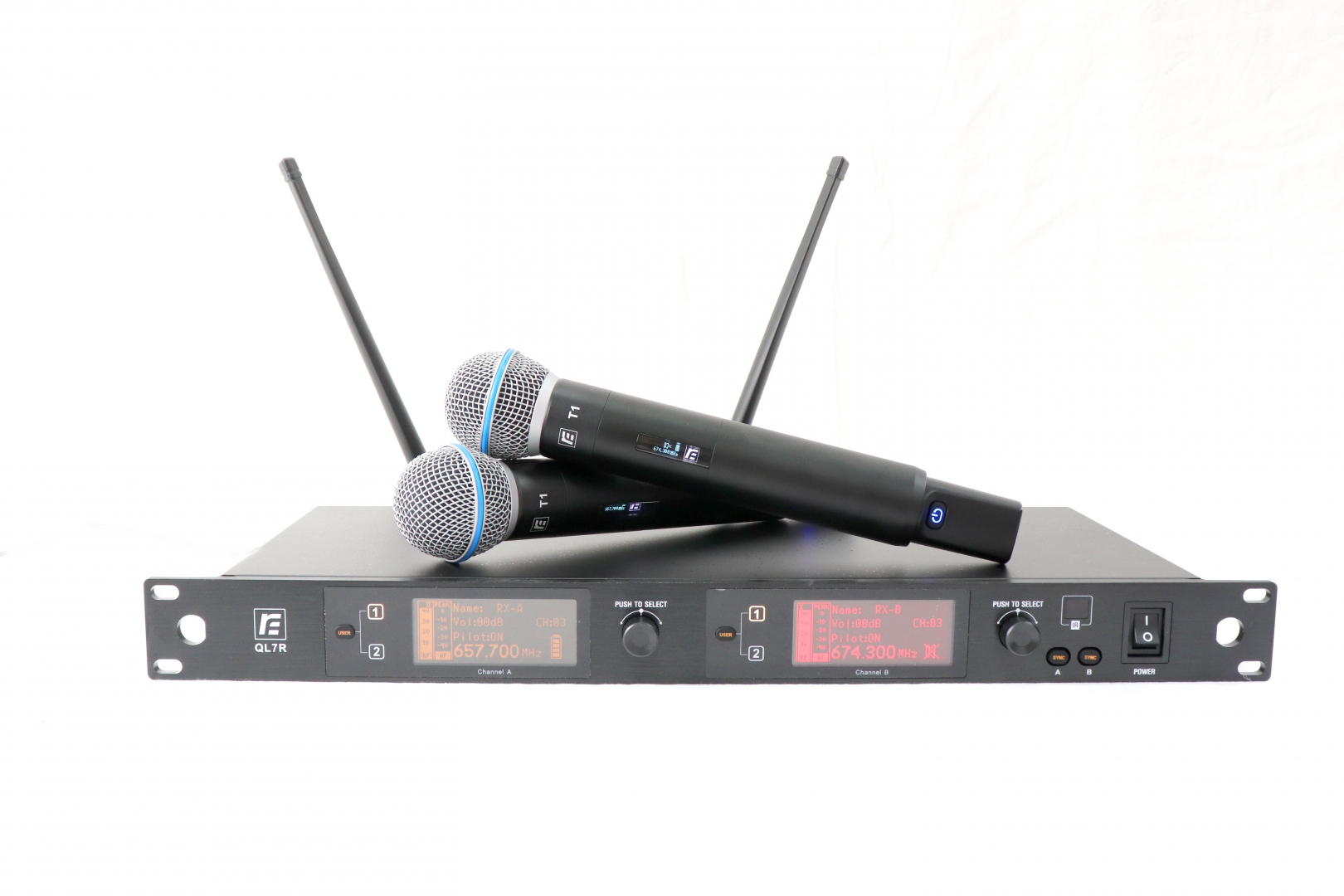 RFIntell QL7R/T1-B 720,500-754,000 МГц 2-канальная радиосистема с 2-мя ручными микрофонами в Грязовеце